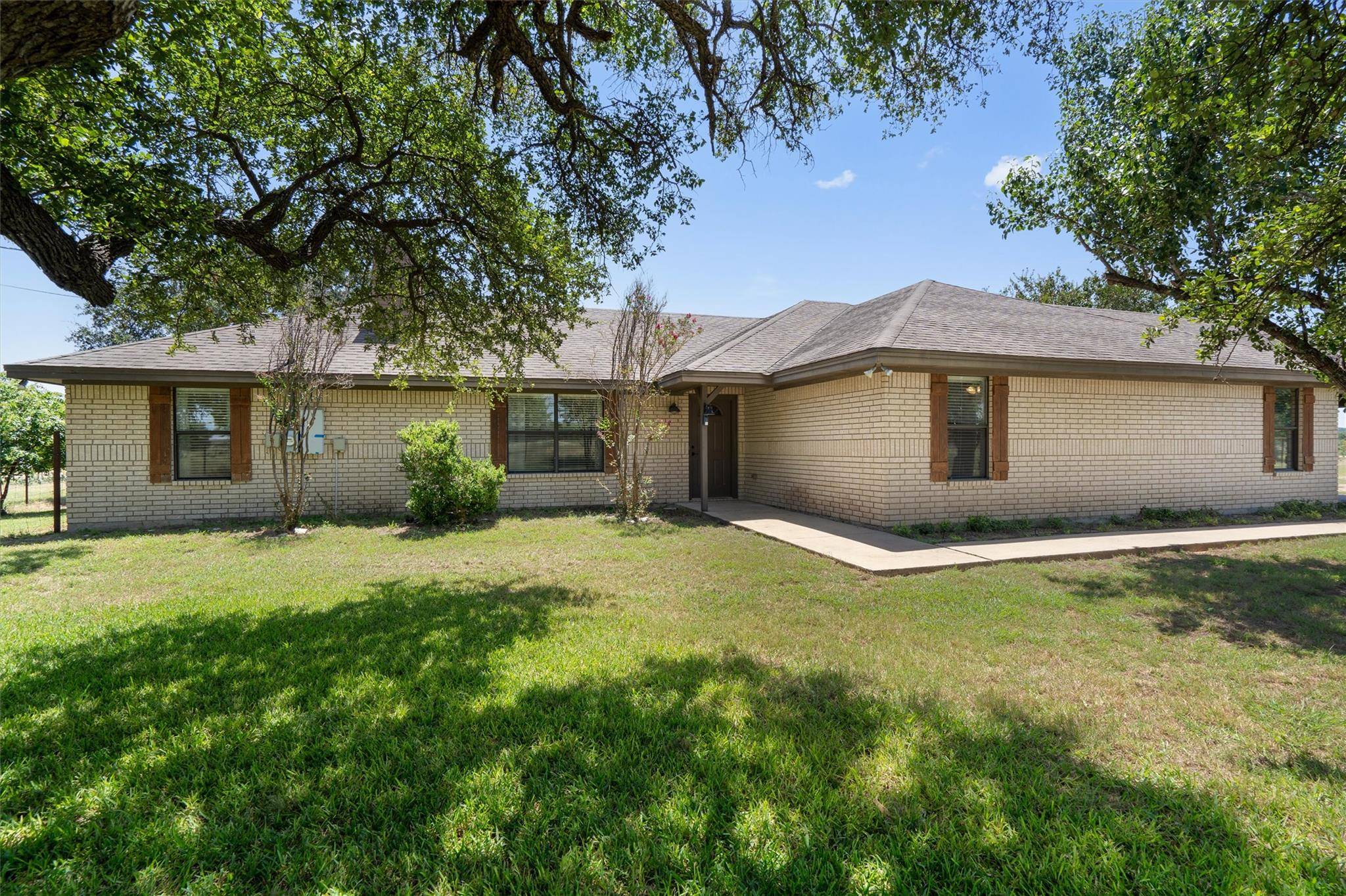 349 Seven Ranch RD, Salado, TX 76571