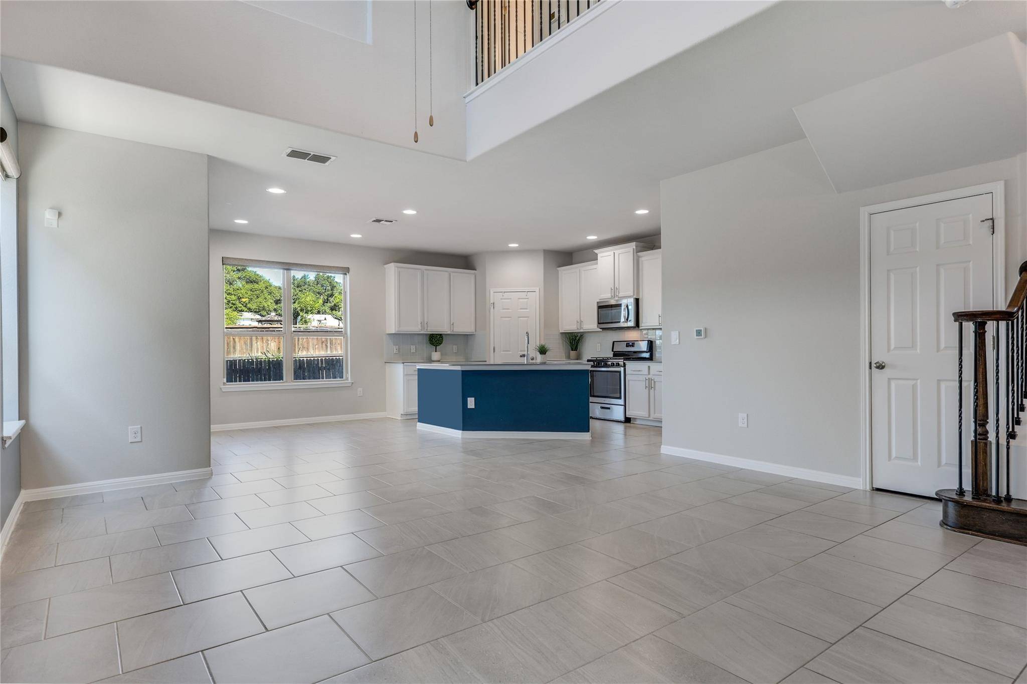 913 Boatswain WAY #195, Austin, TX 78748