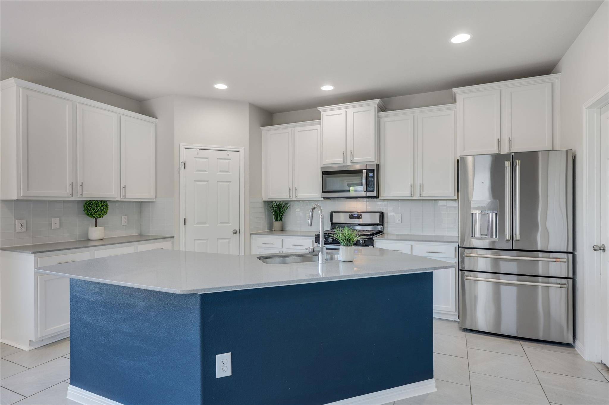 913 Boatswain WAY #195, Austin, TX 78748