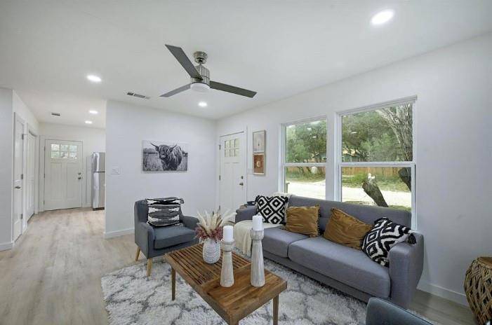 11403 Leander ST, Jonestown, TX 78645