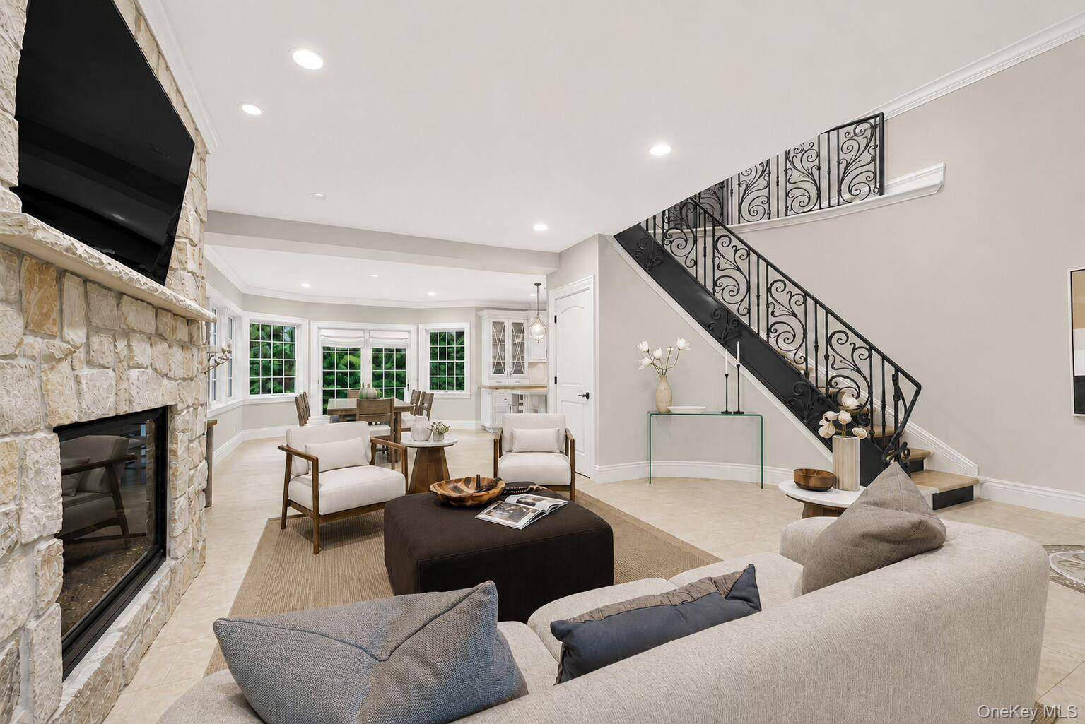 2015 Kenneys RD, Southold, NY 11971