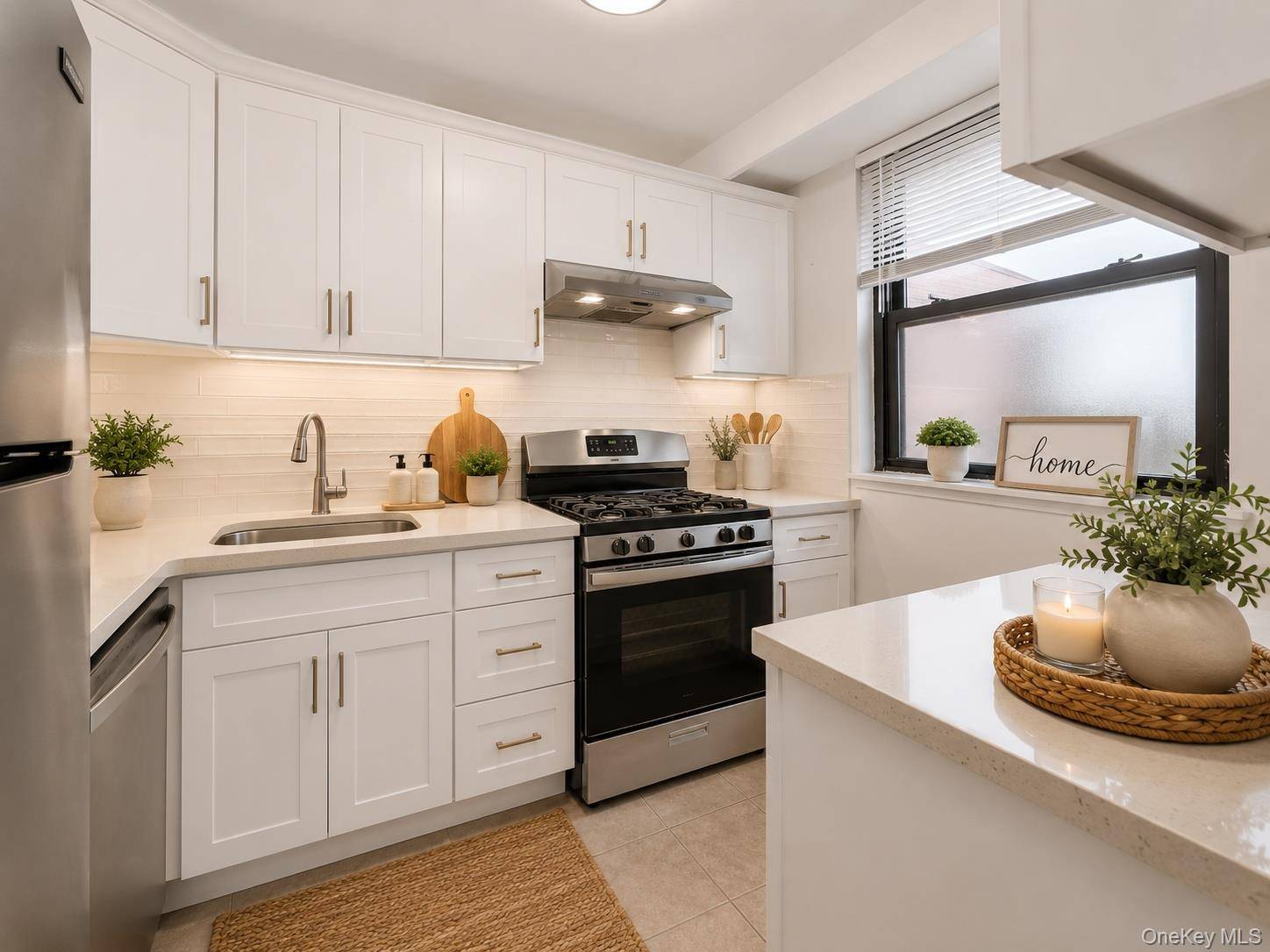 61-15 98th ST #16H, Rego Park, NY 11374