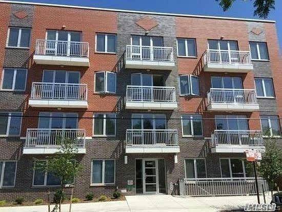 3215 Leavitt ST #1C, Flushing, NY 11354