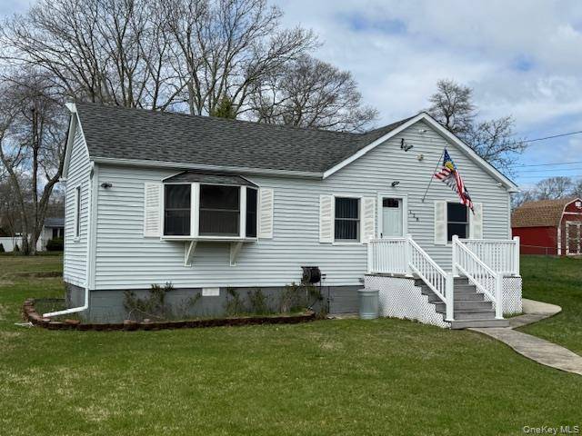128 Maywood DR, Mastic Beach, NY 11951