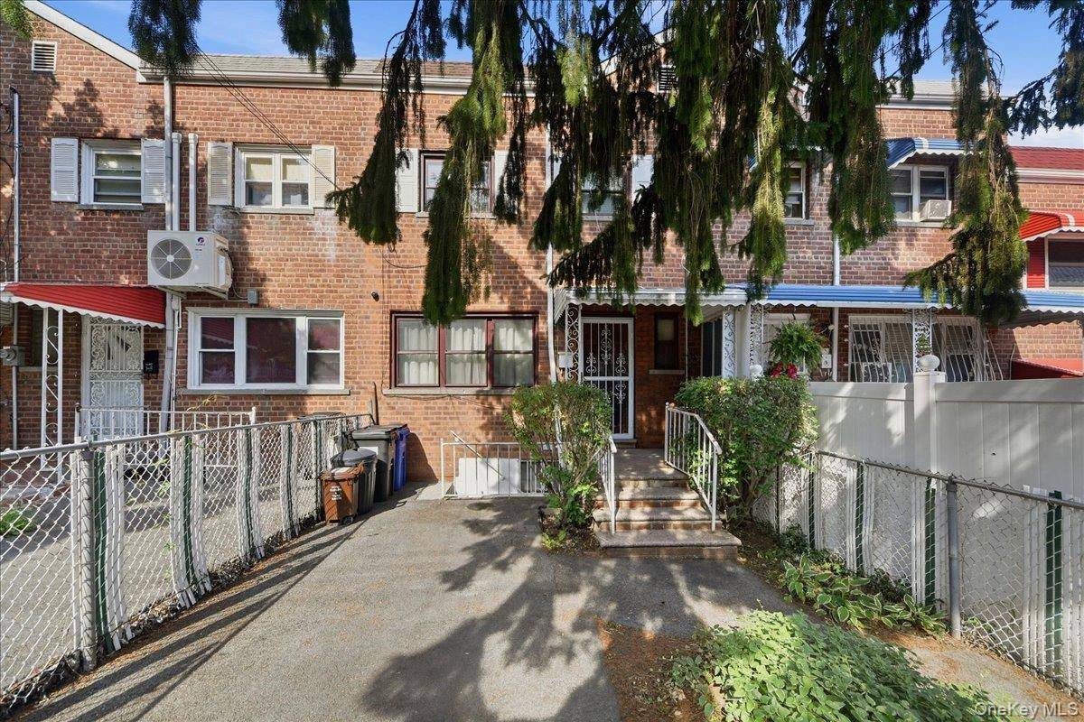 3310 Gunther AVE, Bronx, NY 10469
