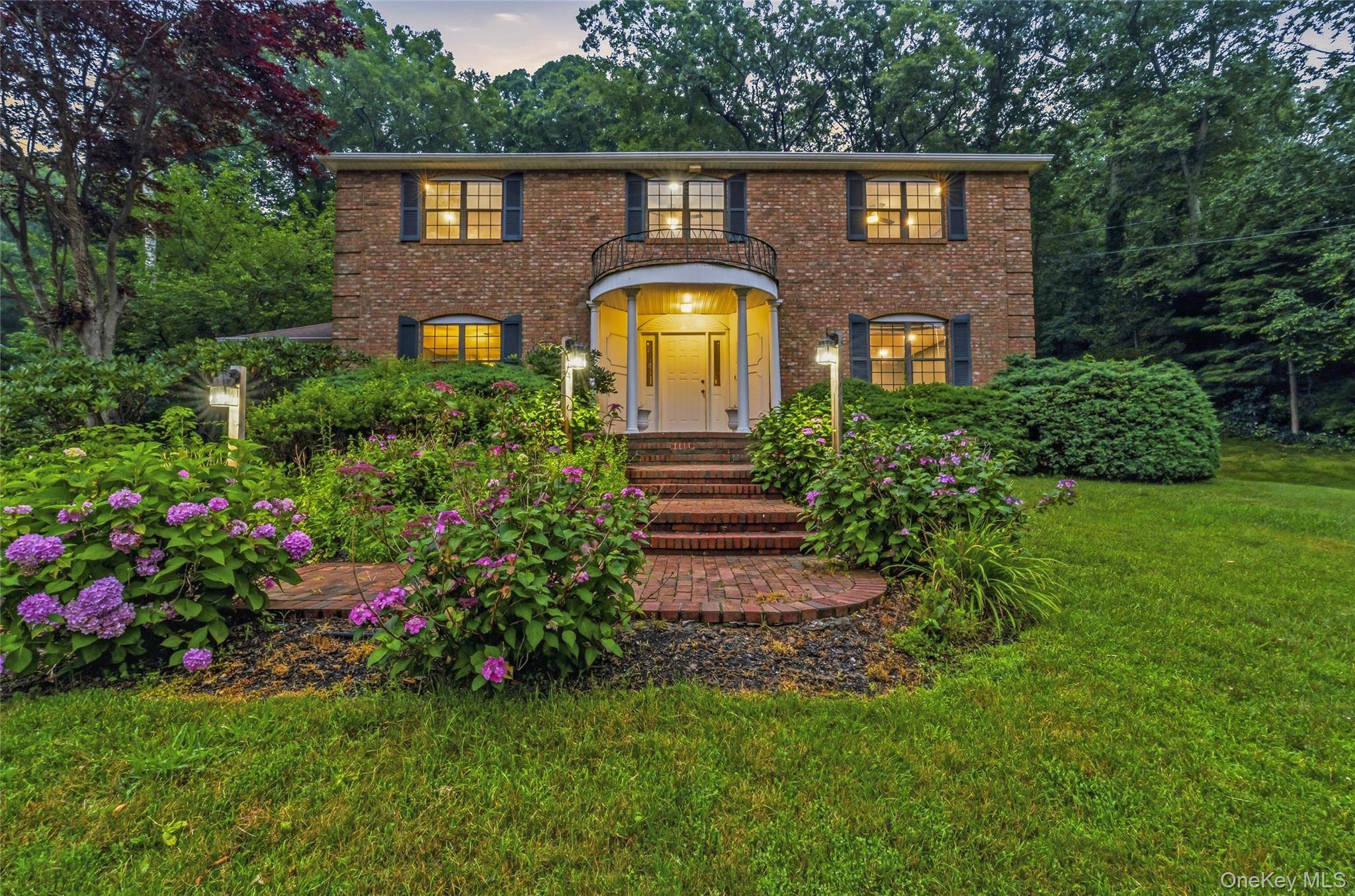 94 Bagatelle RD, Dix Hills, NY 11746