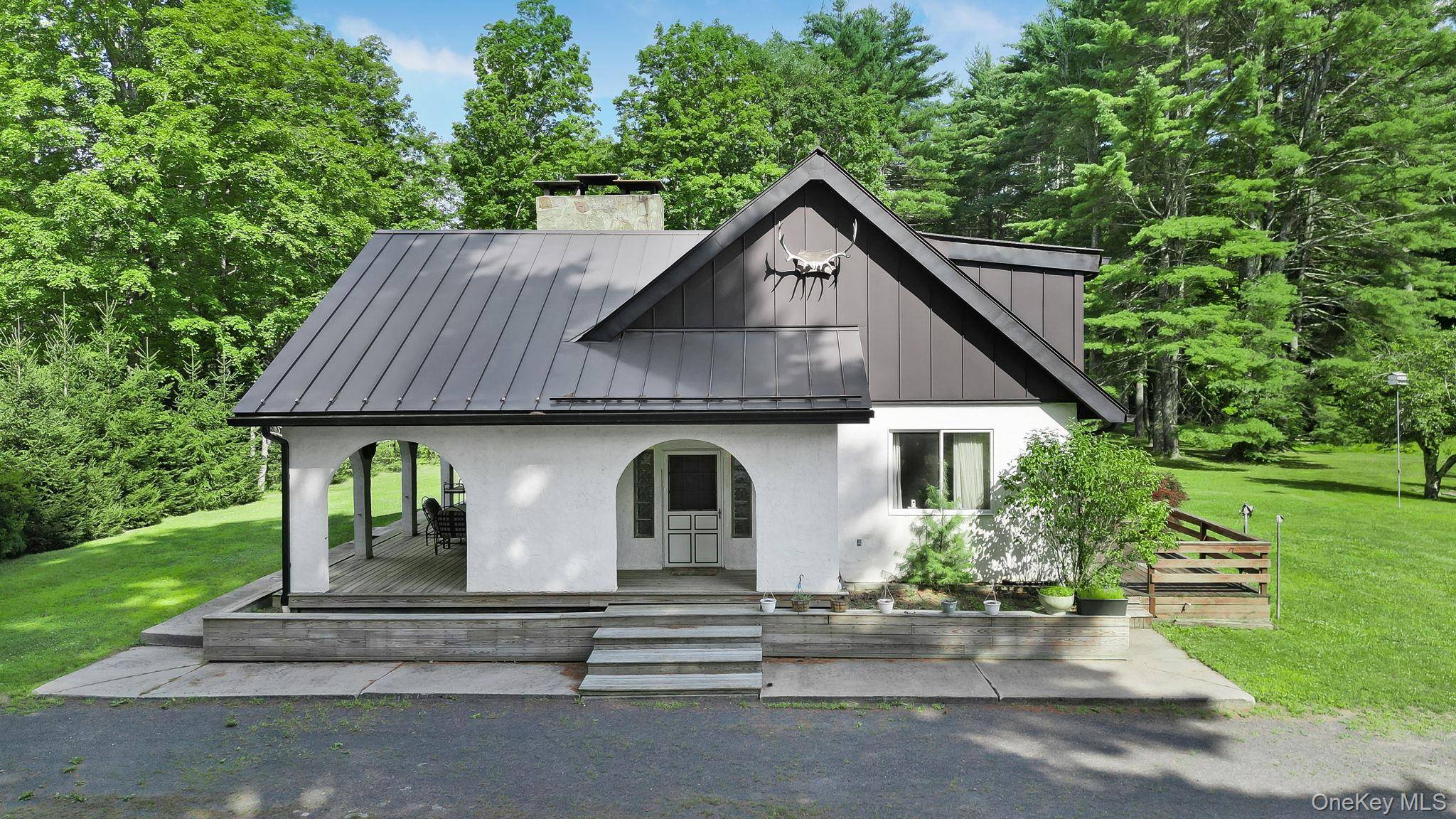118 Bennett RD, Napanoch, NY 12458