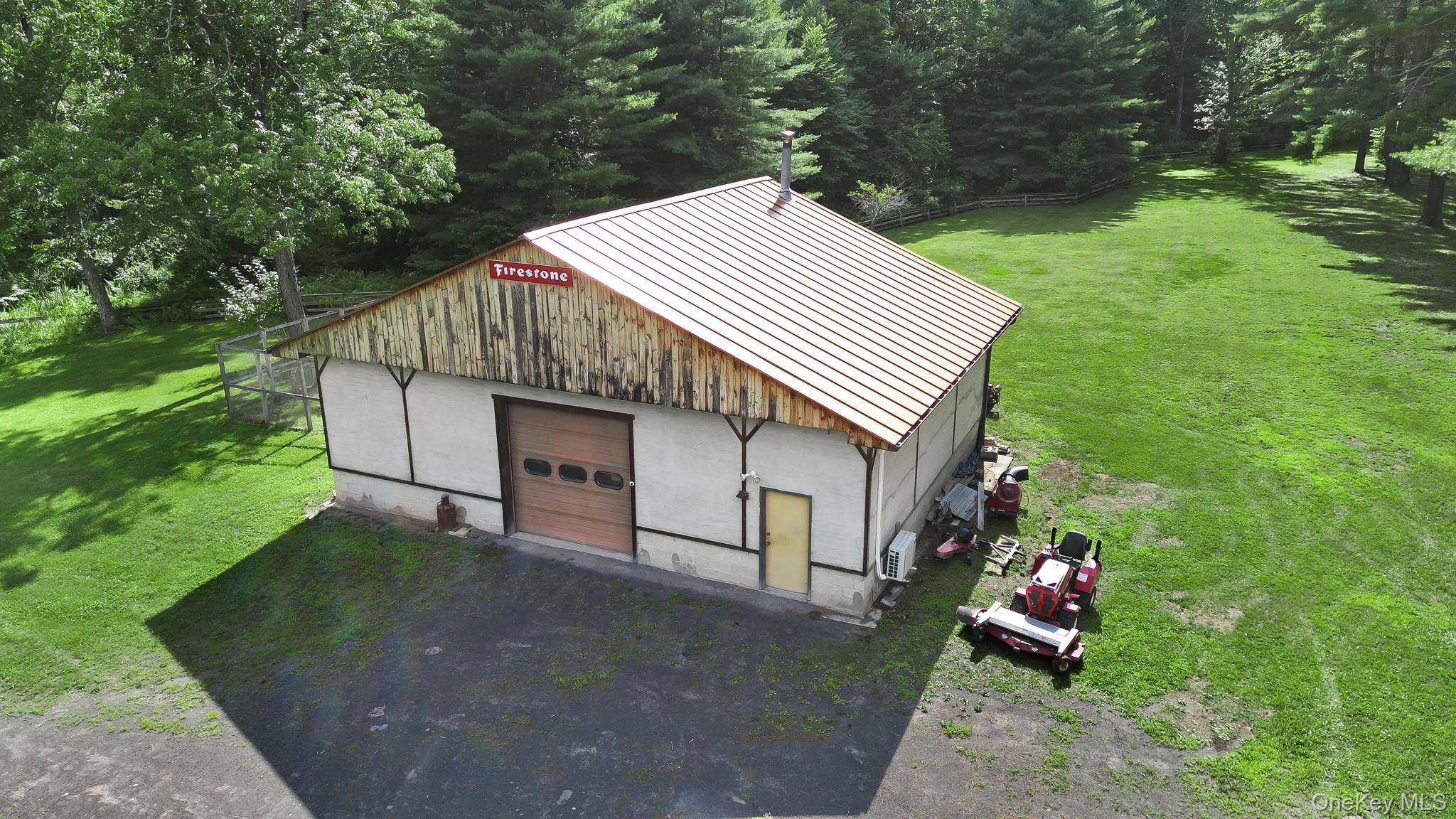 118 Bennett RD, Napanoch, NY 12458