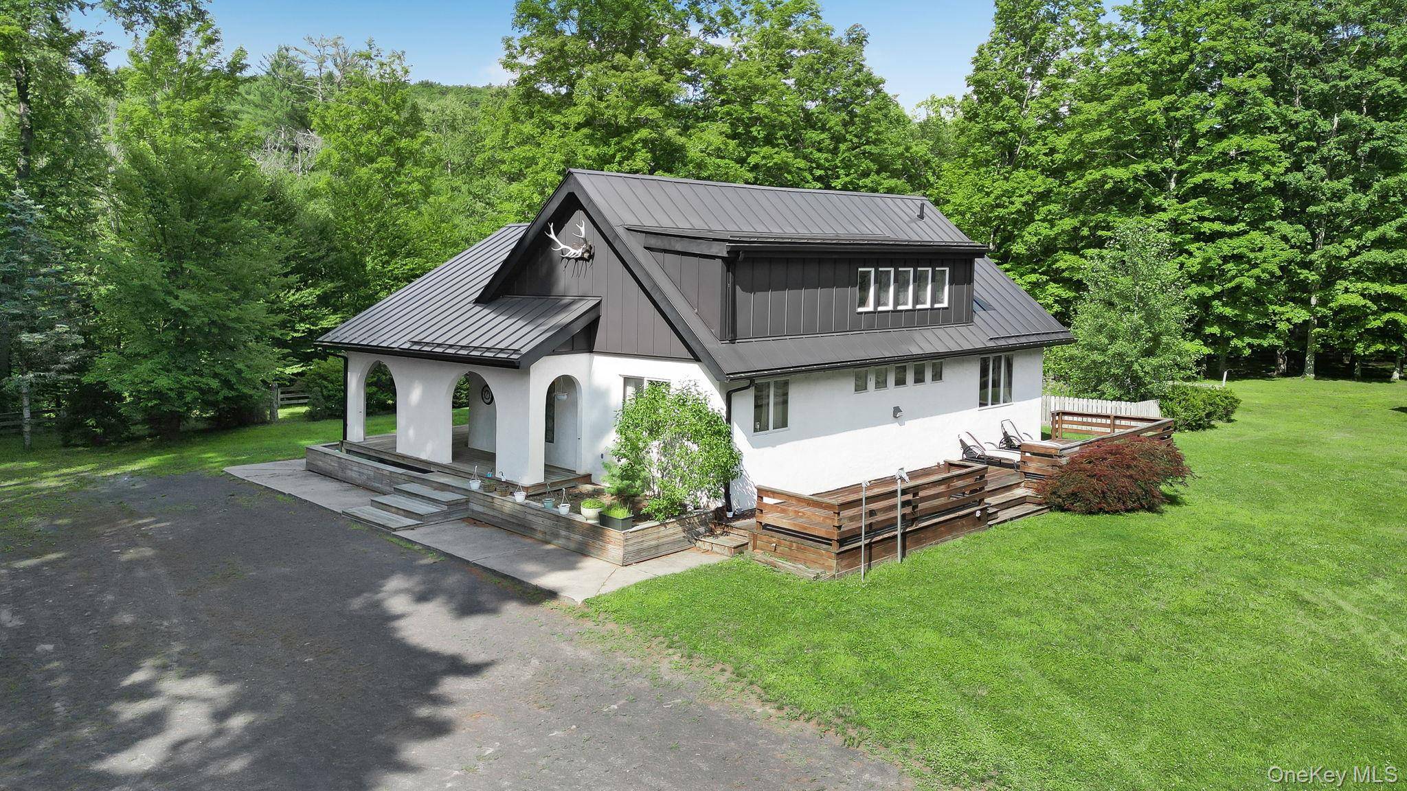118 Bennett RD, Napanoch, NY 12458