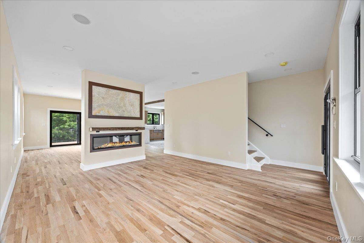 631 N Broadway, Yonkers, NY 10701