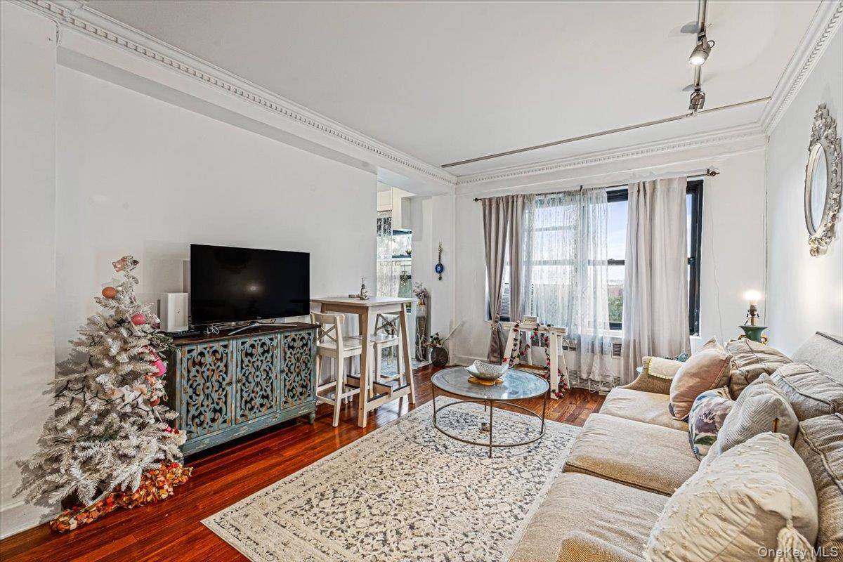 99-60 63rd RD #7S, Rego Park, NY 11374