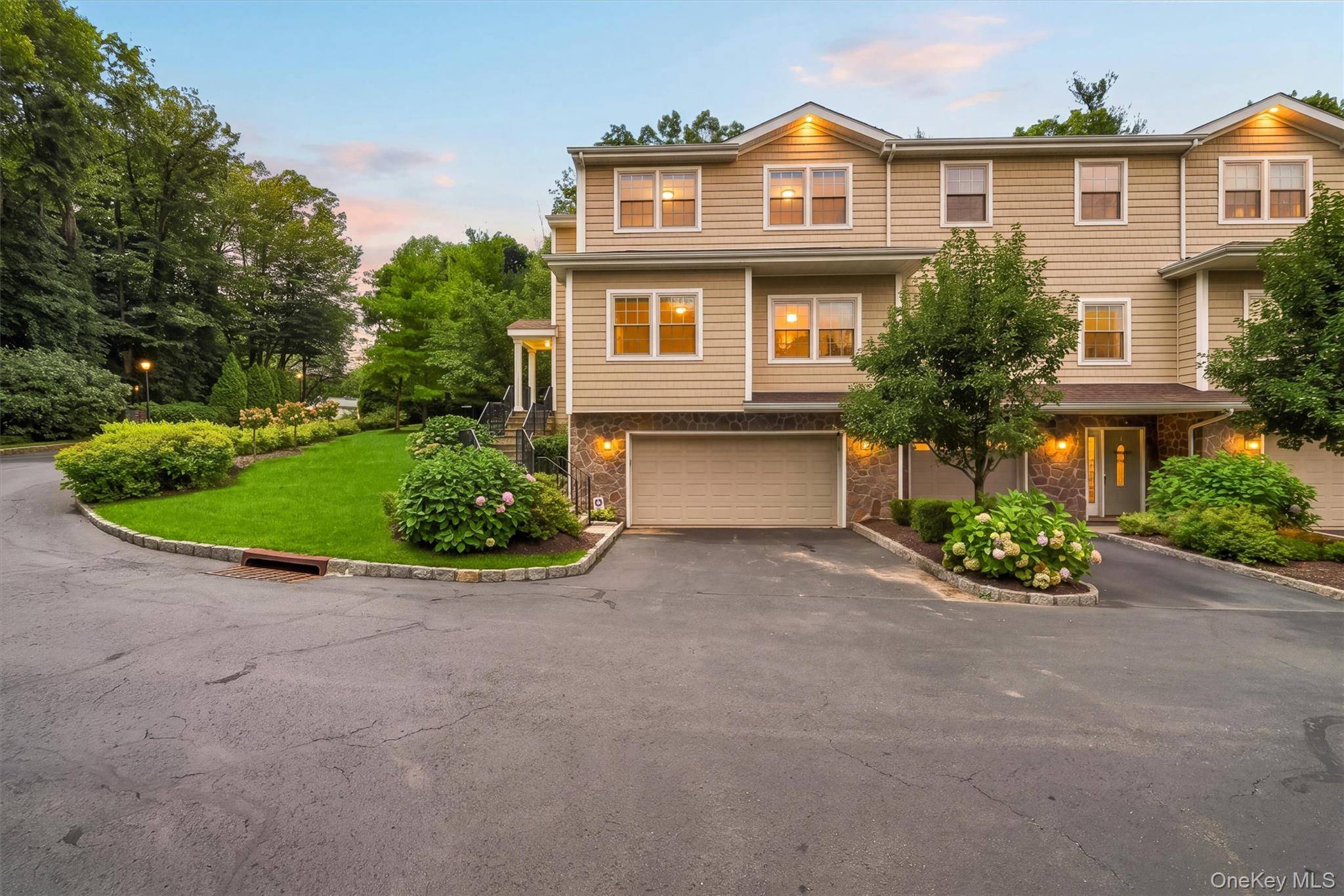 4 Preserve CT, White Plains, NY 10607