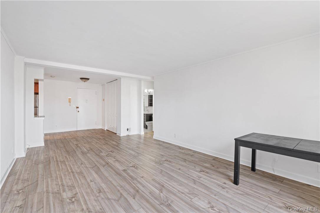 25 Franklin AVE #2O, White Plains, NY 10601