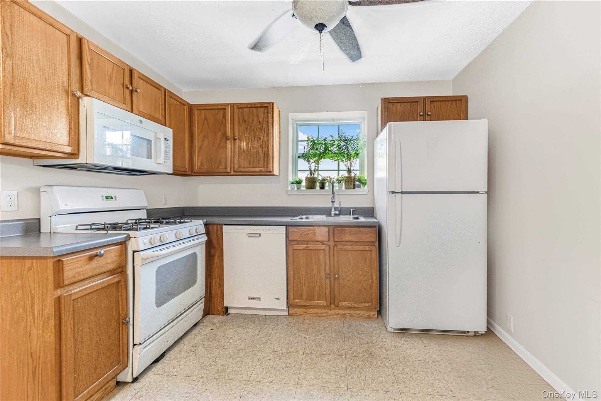 239 Mary Lou AVE, Yonkers, NY 10703