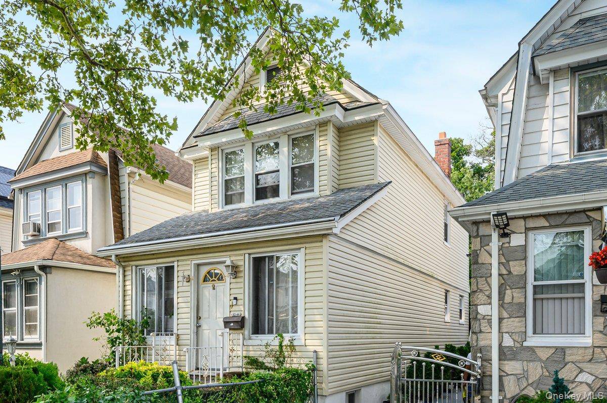 9344 Vanderveer ST, Queens Village, NY 11428