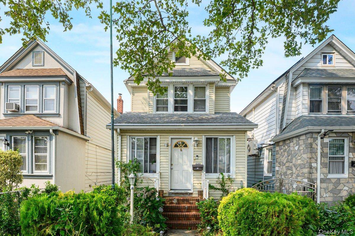 9344 Vanderveer ST, Queens Village, NY 11428