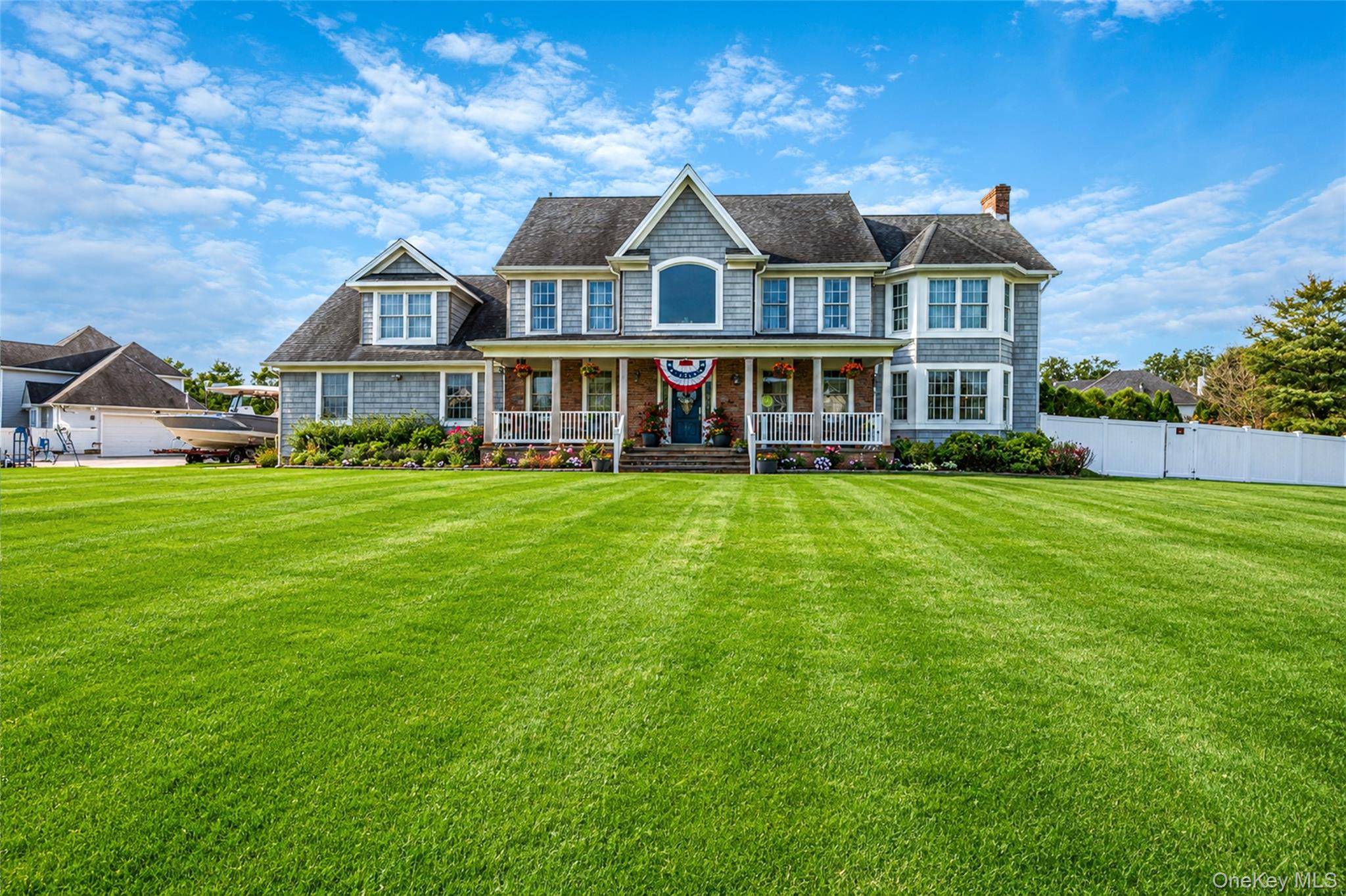 143 Meadow PATH, Wading River, NY 11792