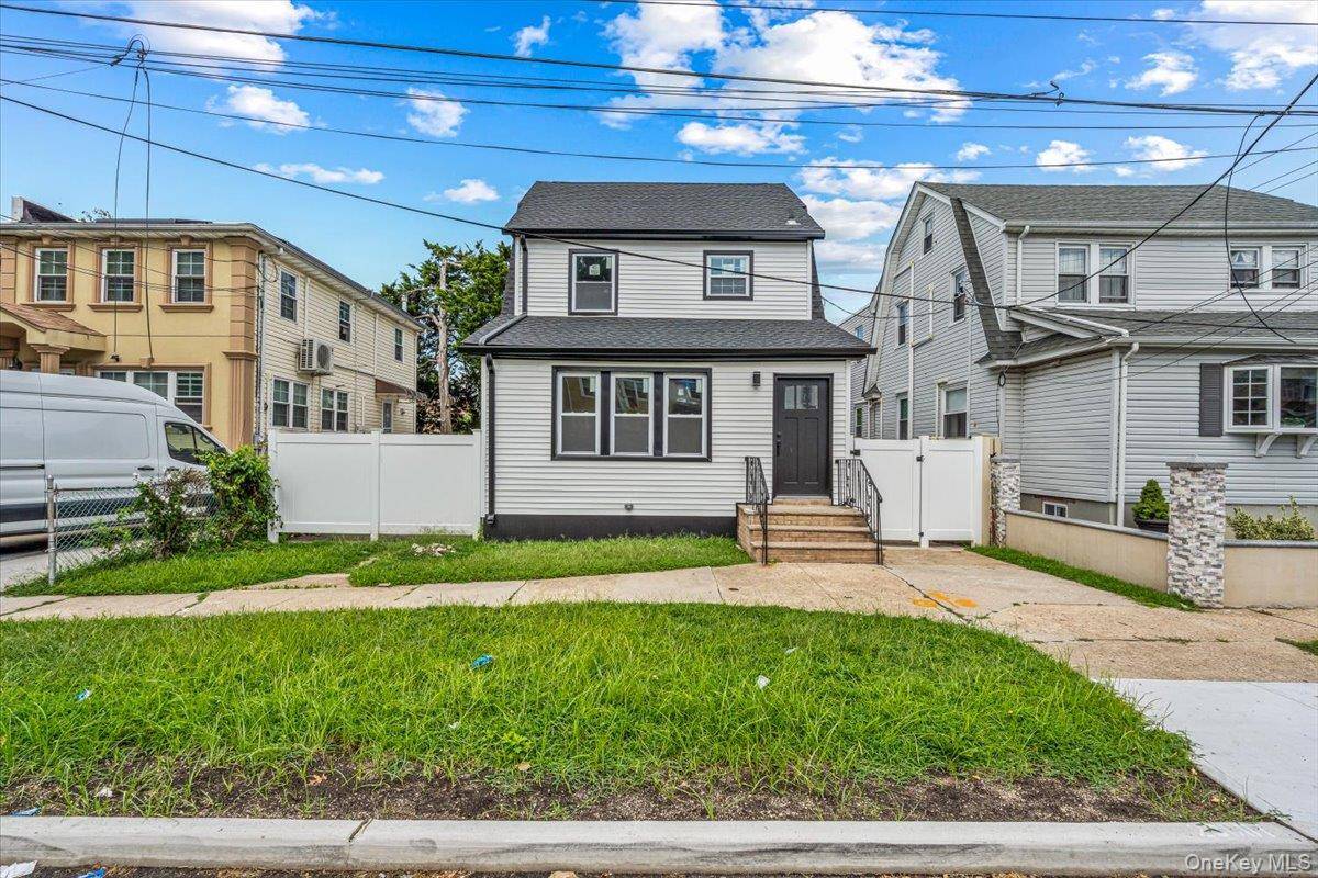 143-36 222nd ST, Laurelton, NY 11413