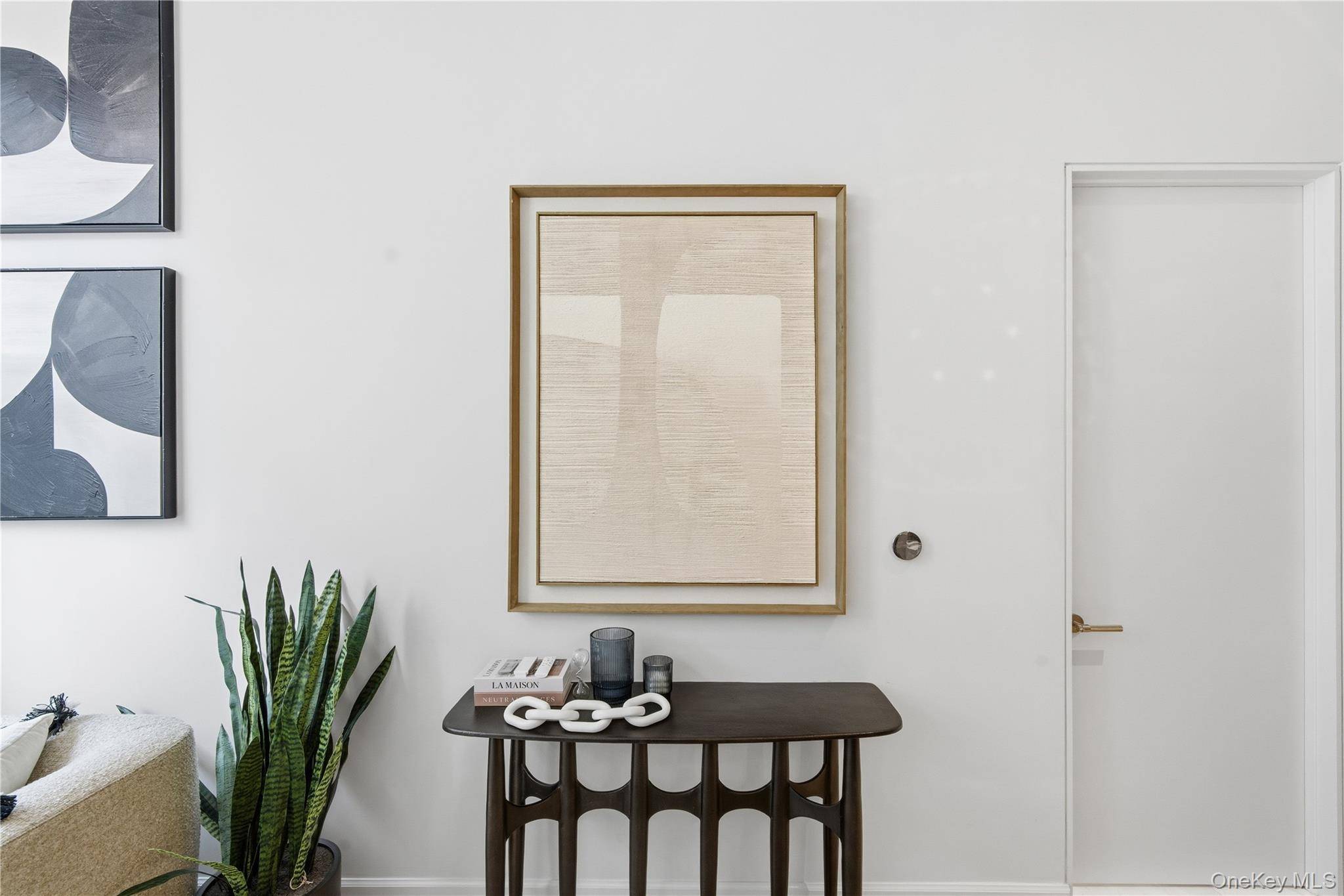 25-08 43rd AVE #2B, Long Island City, NY 11101