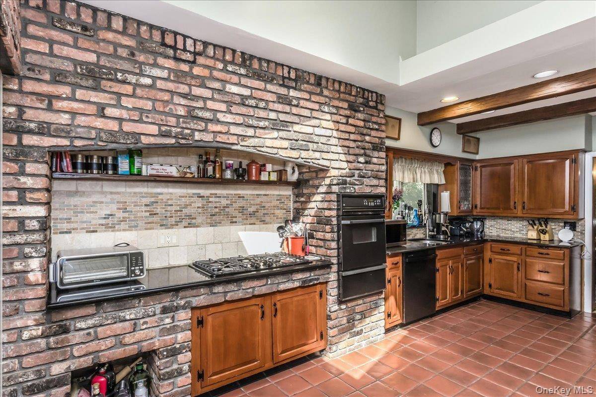 340 Princeton RD, Rockville Centre, NY 11570