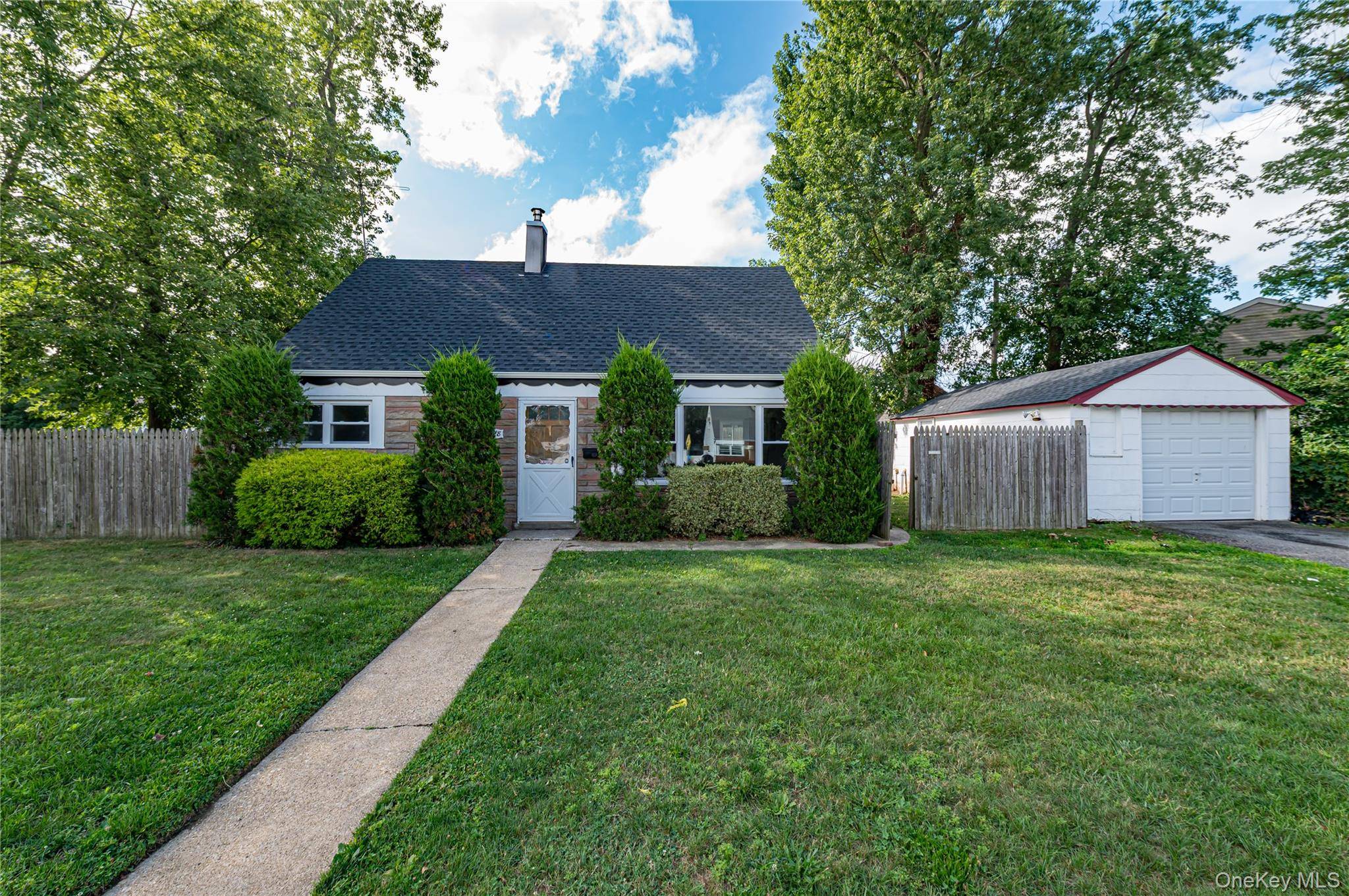 2528 Marshall AVE, Bellmore, NY 11710