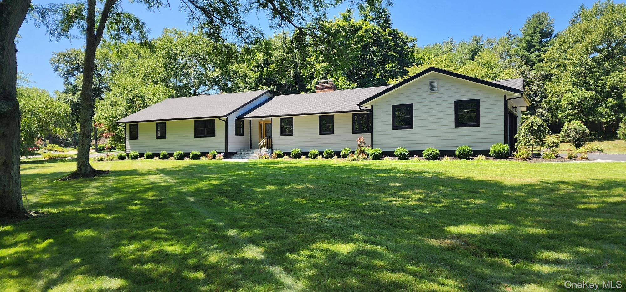 19 MICHAELS LN, Old Brookville, NY 11545