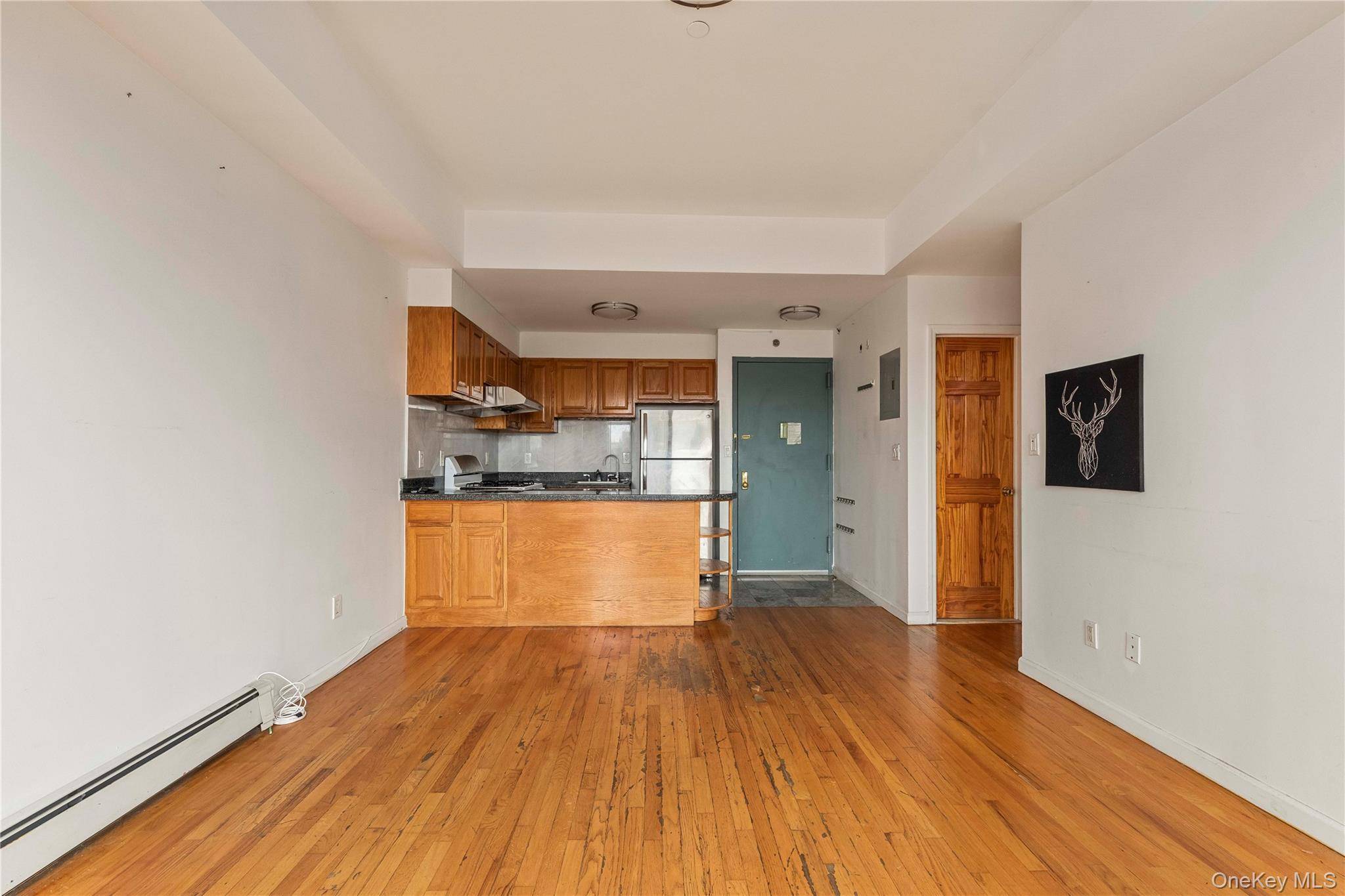 14218 38th AVE #9C, Flushing, NY 11354