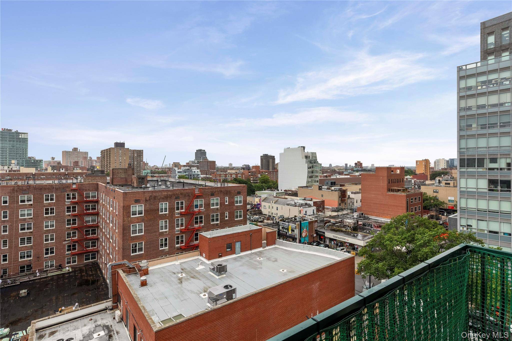 14218 38th AVE #9C, Flushing, NY 11354