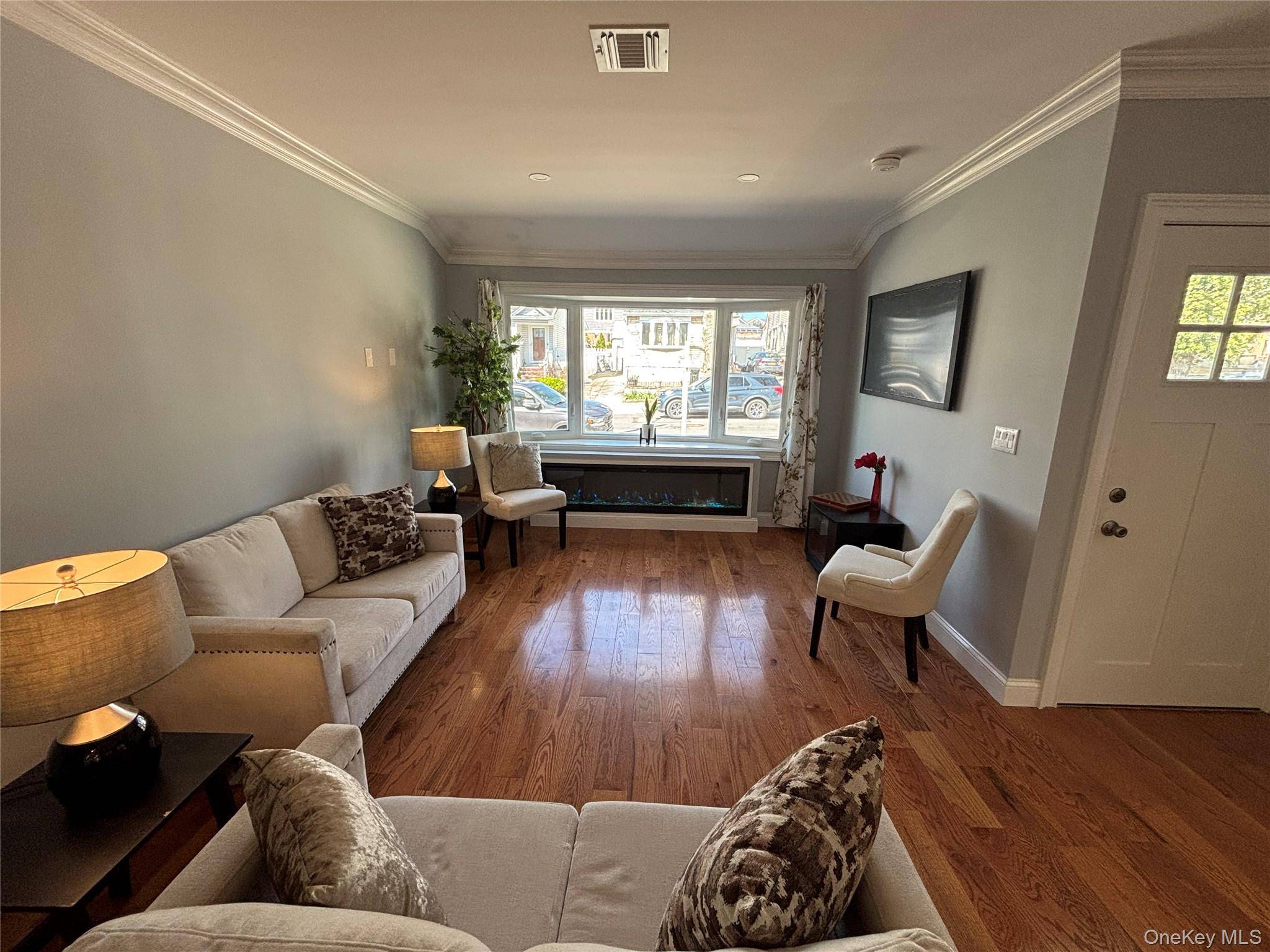146-26 20th RD, Whitestone, NY 11357