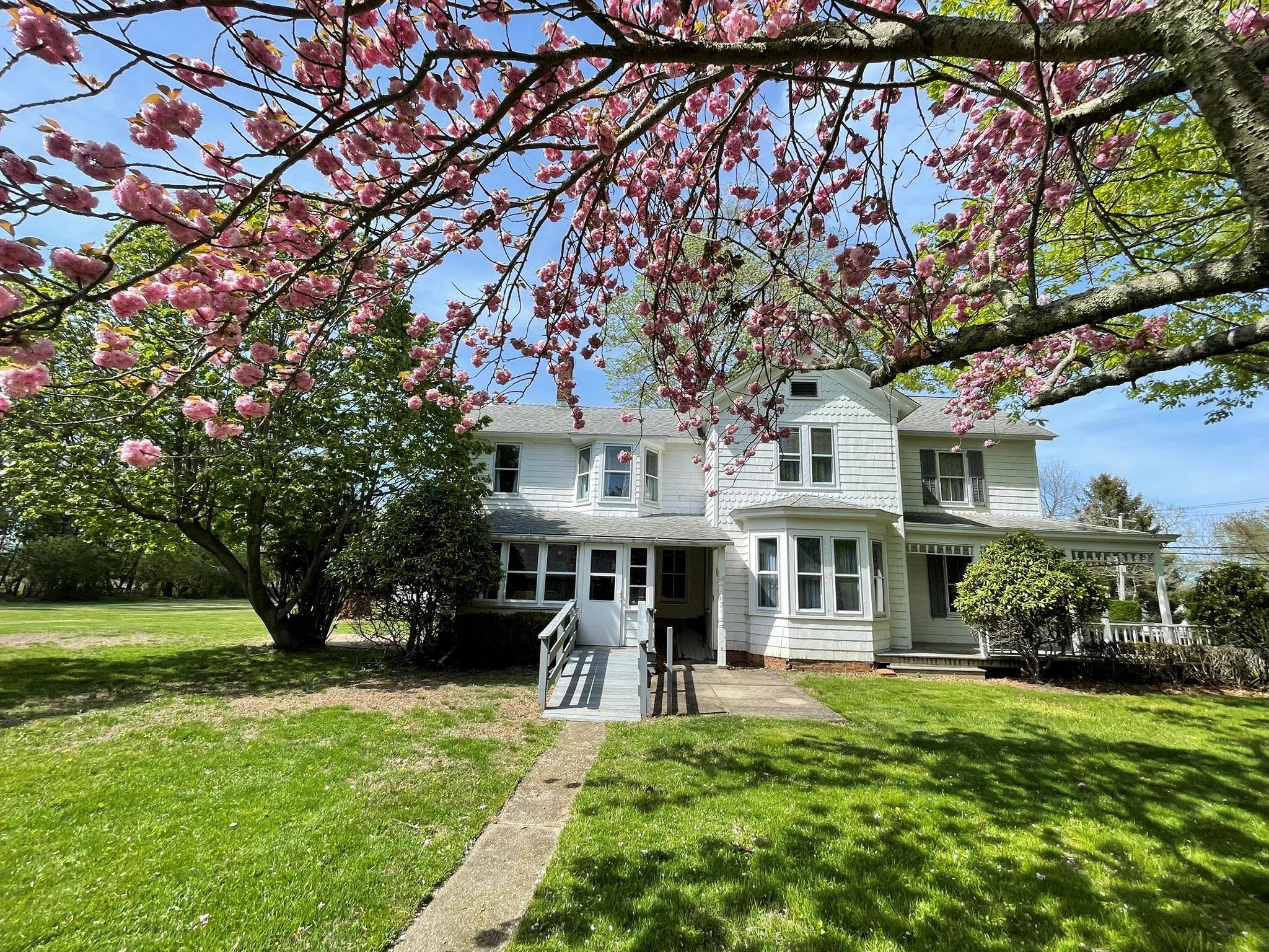2055 Boisseau AVE, Southold, NY 11971