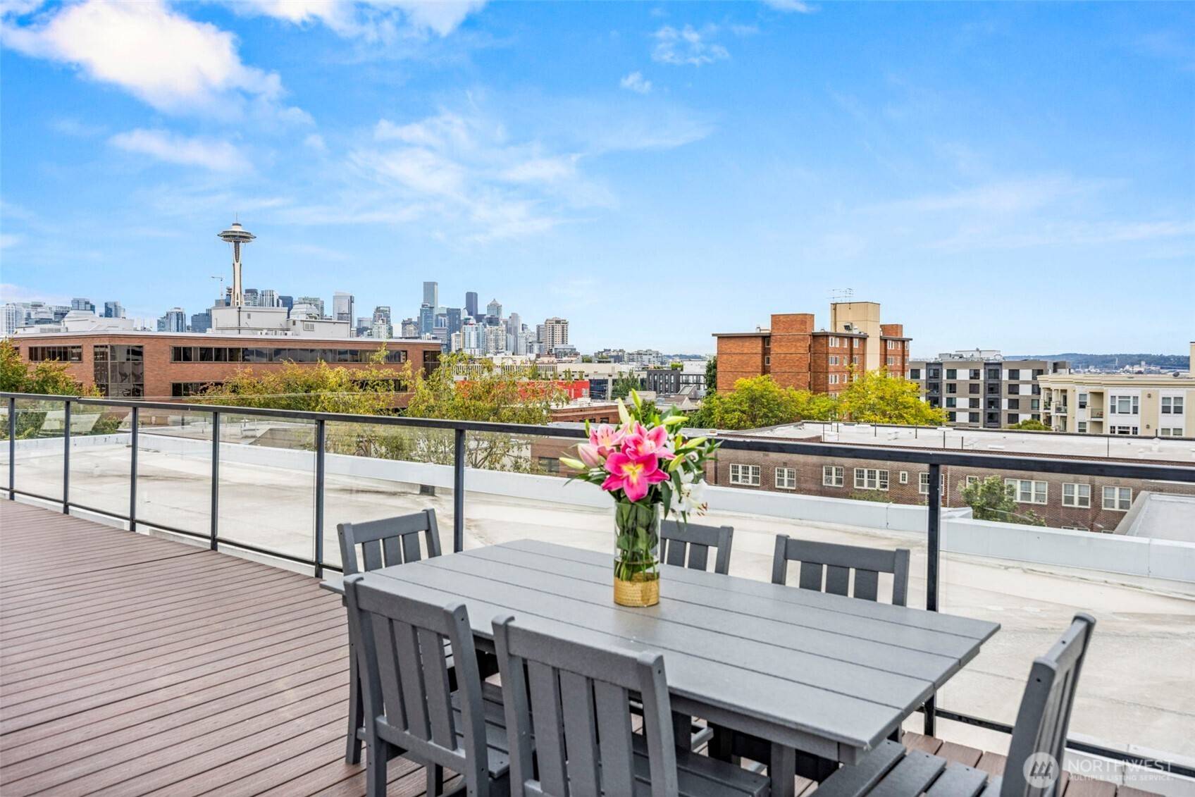 626 4th AVE W #504, Seattle, WA 98119