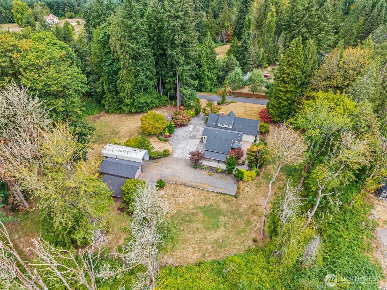 215 Walnut Acres RD, Kelso, WA 98626