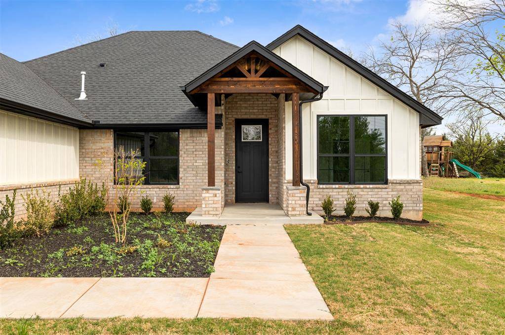 2412 County Road 1240, Blanchard, OK 73010