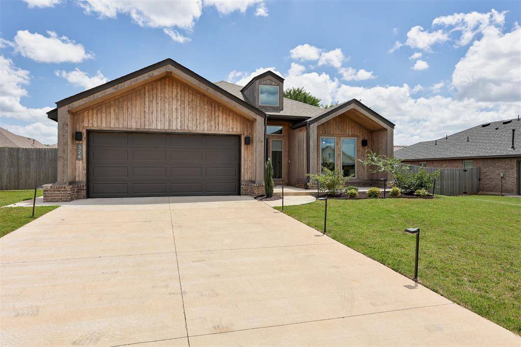 324 Megan CT, Blanchard, OK 73010