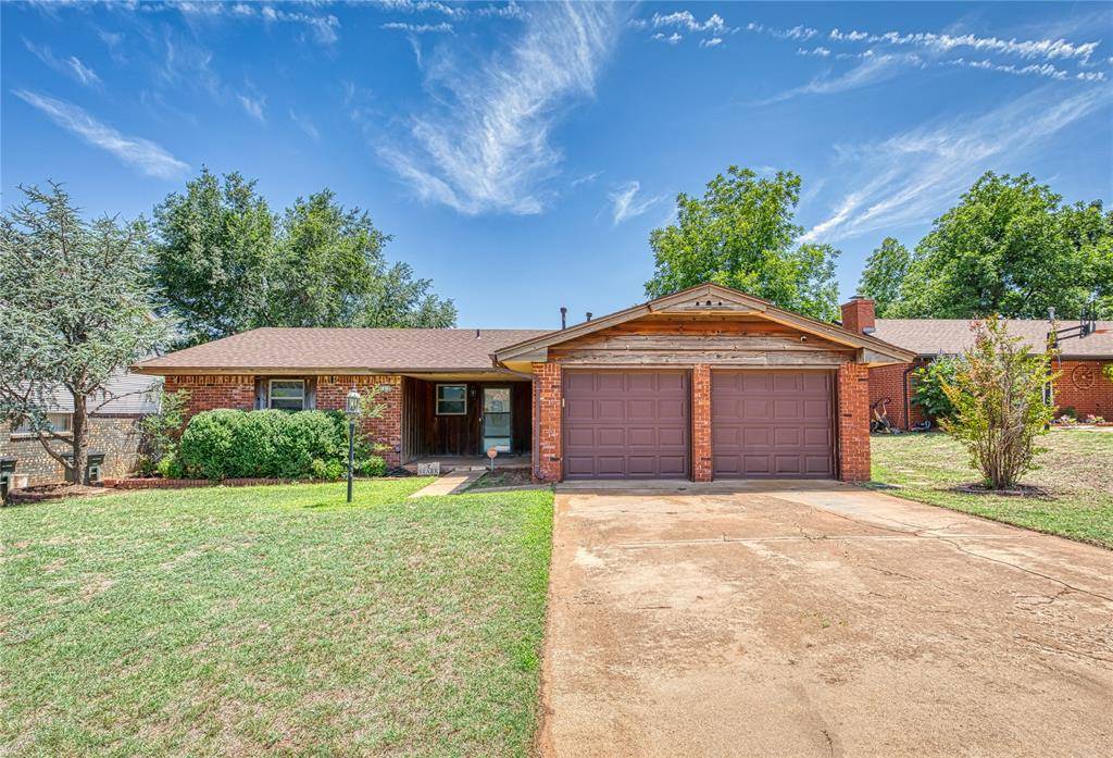 1312 Shelley AVE, Clinton, OK 73601