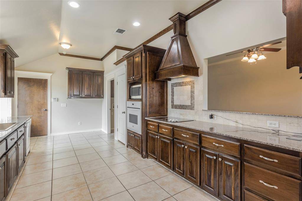 720 Hedgewood DR, Oklahoma City, OK 73160