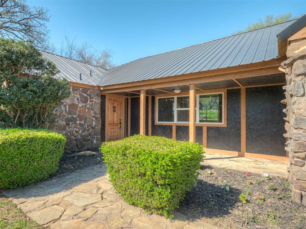 915 Hidden Lake DR, Seminole, OK 74868