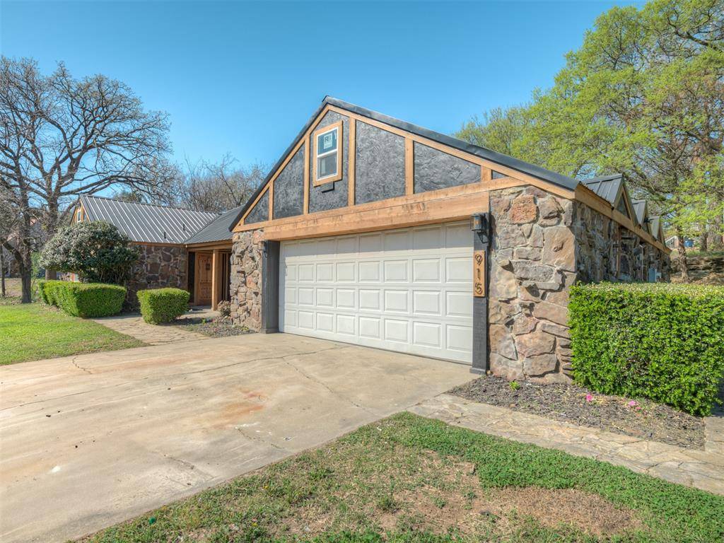 915 Hidden Lake DR, Seminole, OK 74868