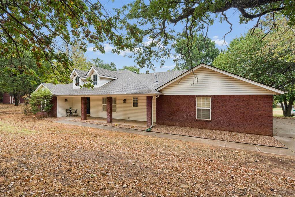 2117 E Oakridge DR, Norman, OK 73026