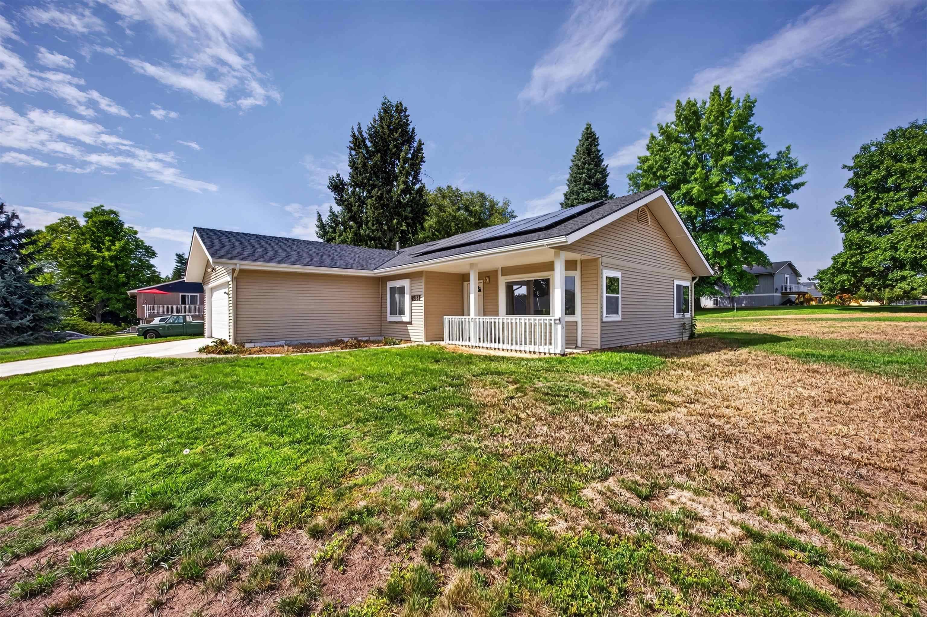 1517 E Third St, Deer Park, WA 99006