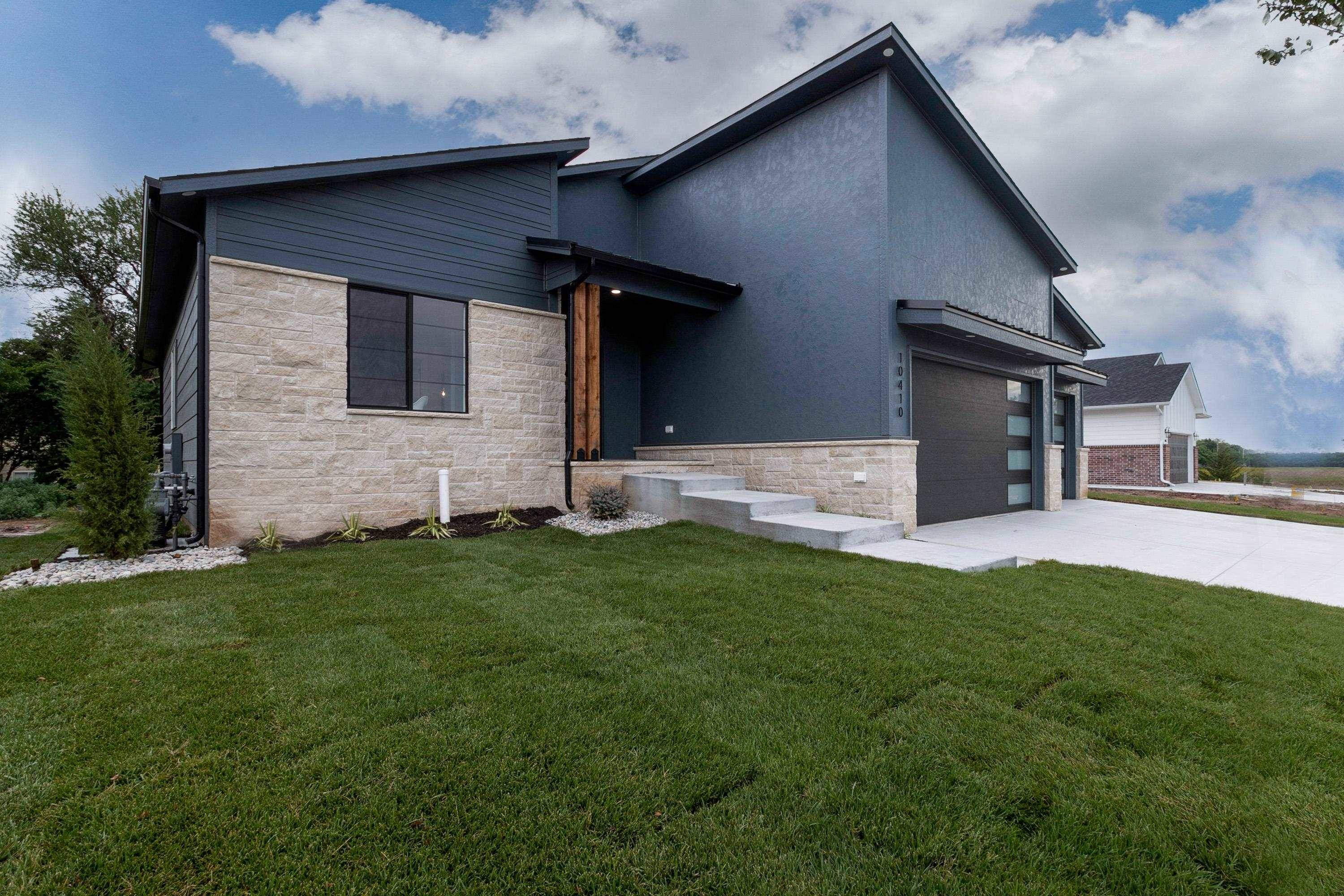 10410 W Graber Cir., Wichita, KS 67215