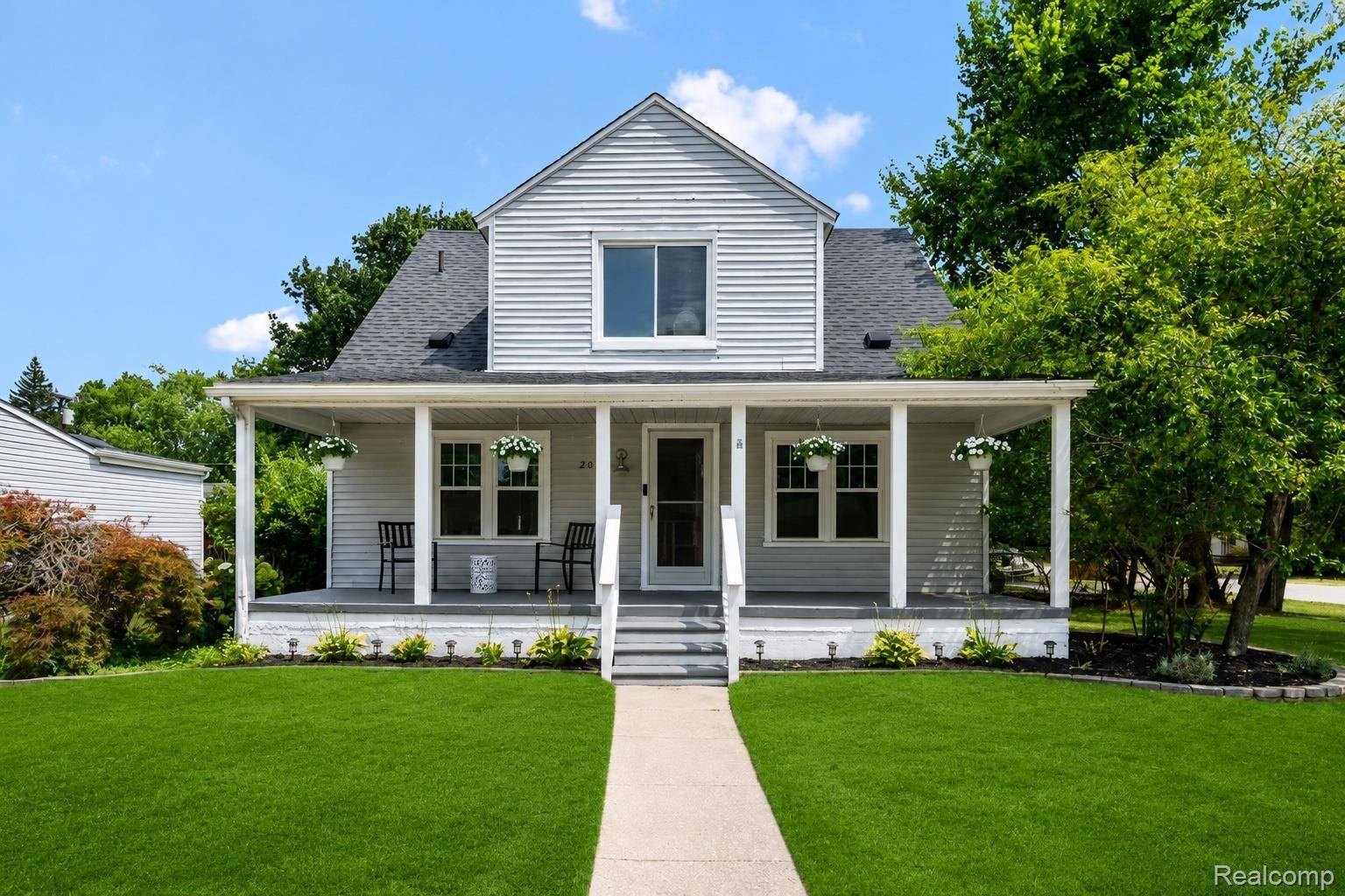 20310 Melvin ST, Livonia, MI 48152