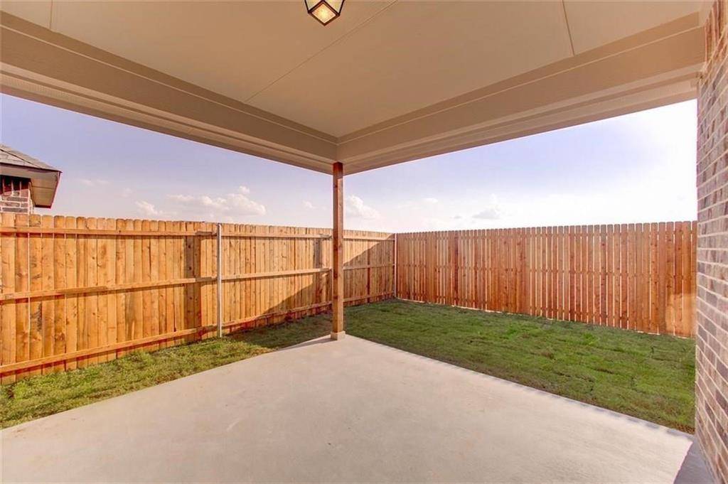 231 Frontier Drive, Waxahachie, TX 75167