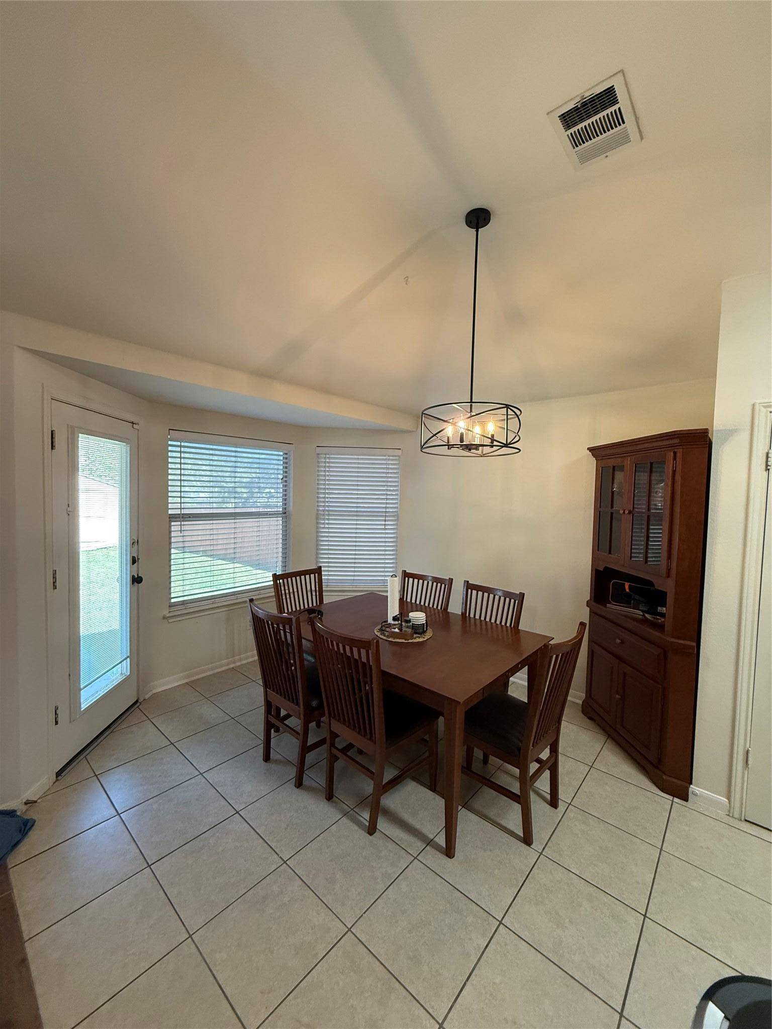 6007 Lone Star CT, Hutto, TX 78634