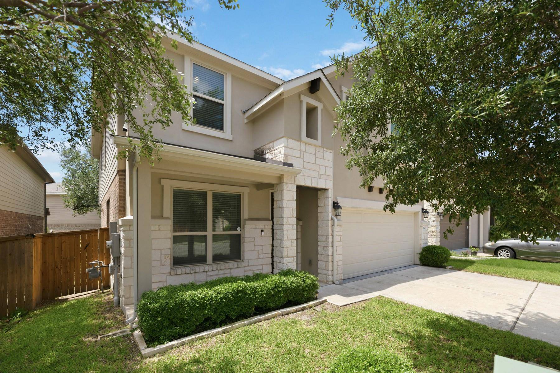 9001 Palmito DR, Austin, TX 78717