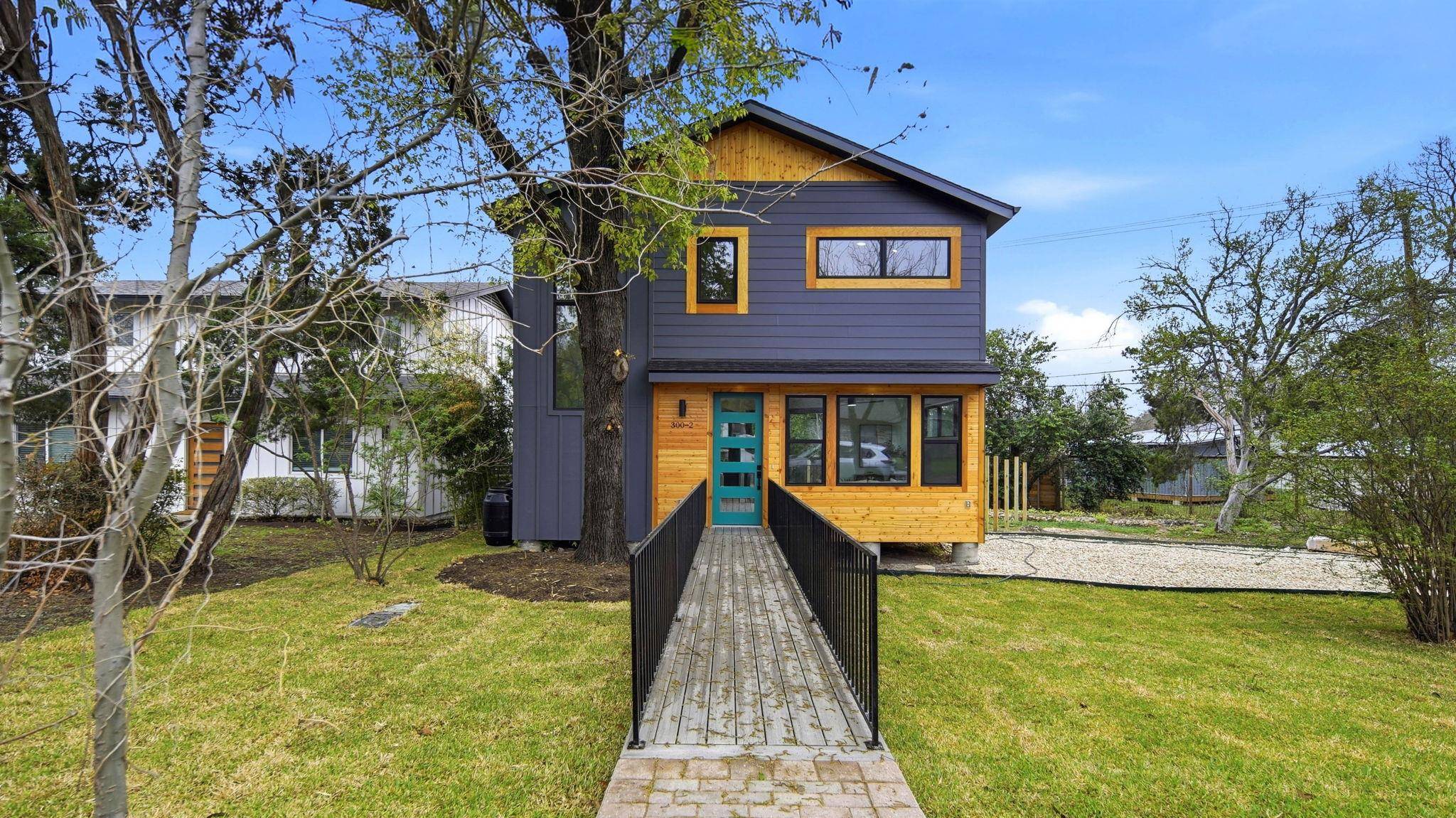 300 Lightsey RD #2, Austin, TX 78704