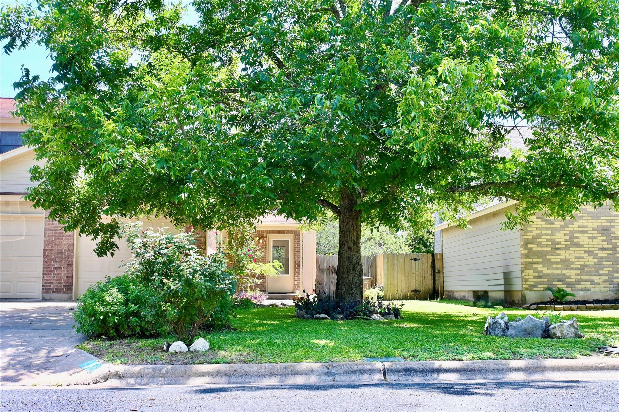 13356 Water Oak LN #B, Austin, TX 78729