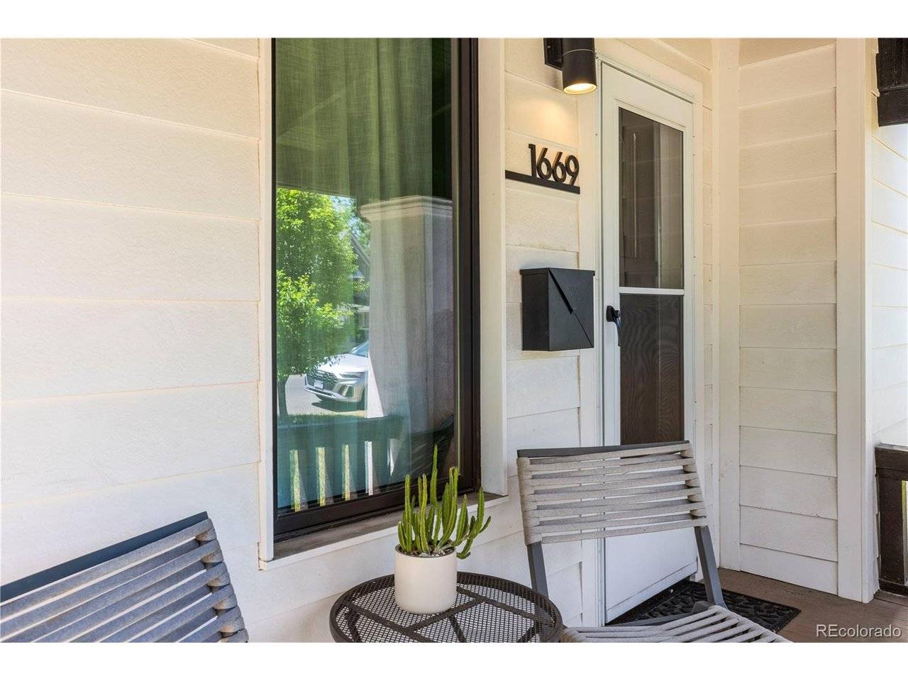 1669 Dallas, Aurora, CO 80010