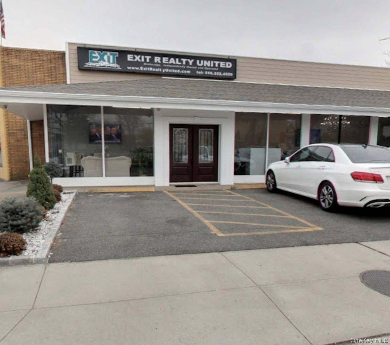 1603 Hempstead TPKE, Elmont, NY 11003
