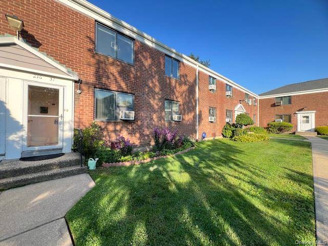 216-37 68th AVE #Upper, Oakland Gardens, NY 11364